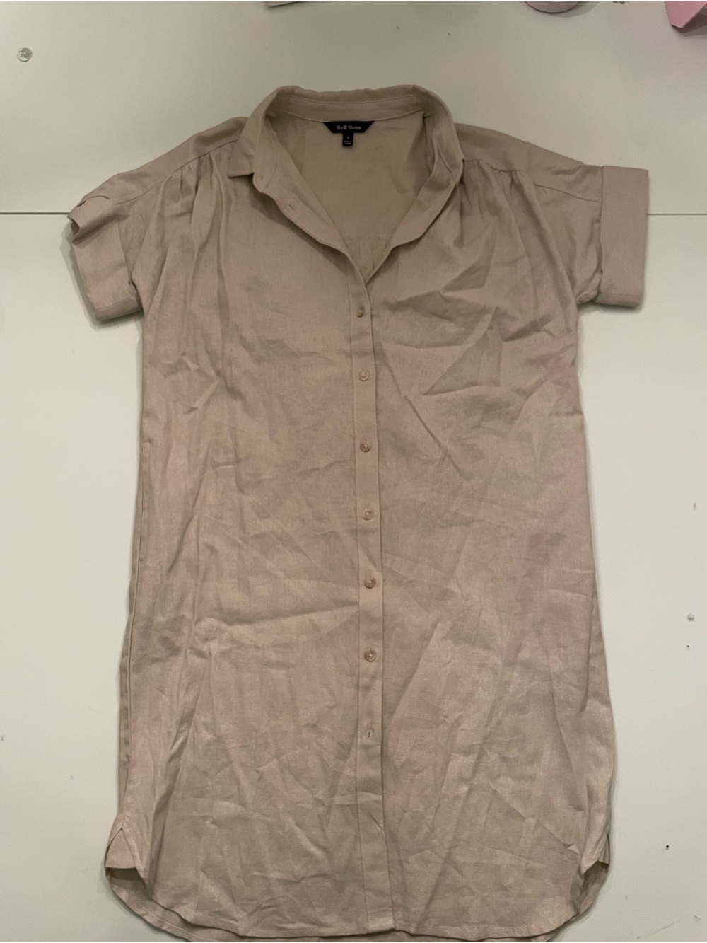 Well worn linen viscose Short-Sleeve Button-Down Shirt Dress — Beige